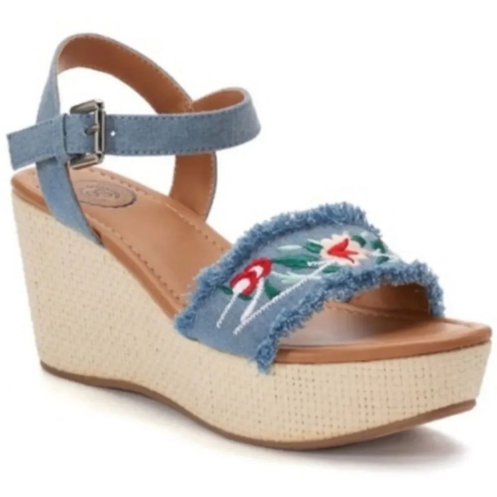 So 7.5 Ice Fish Embroidered Denim Wedge Sandals - Picture 2 of 12